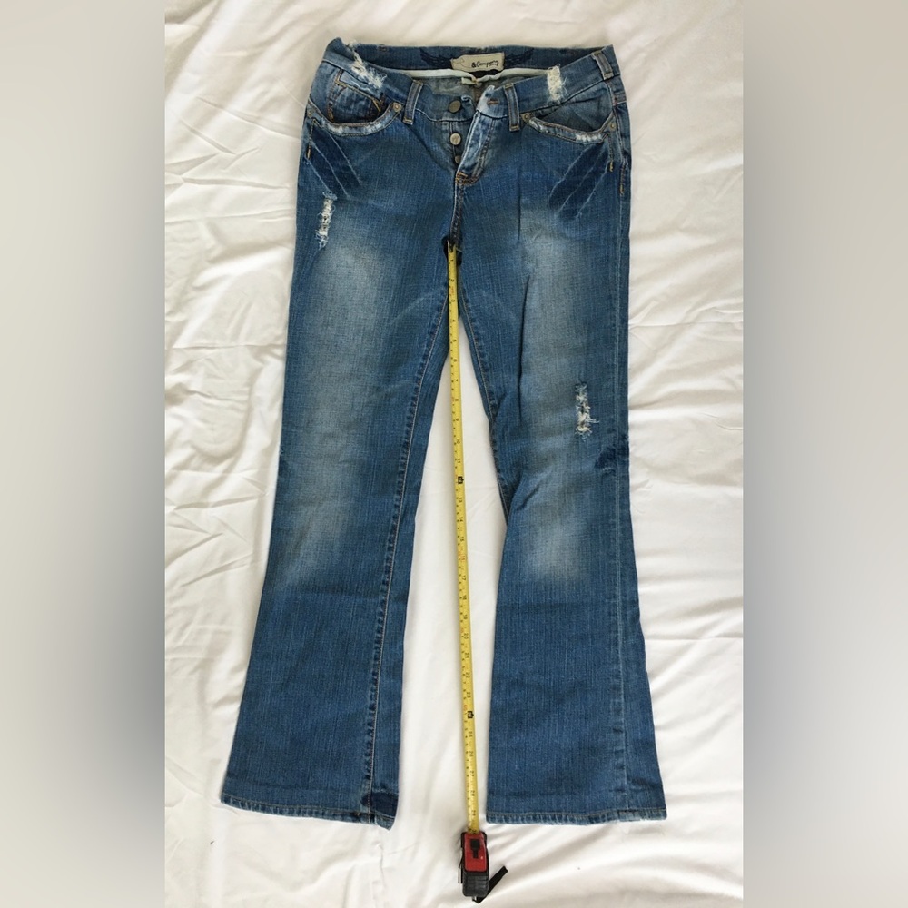 Y2k J&co laurel bootcut distressed button down jeans. Boutique purchase.